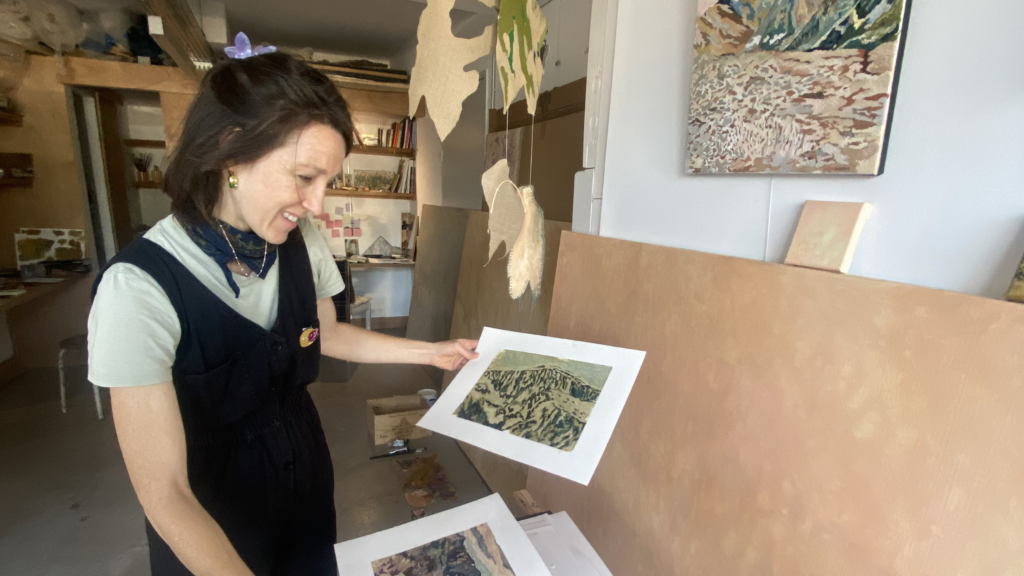Katy Wright dans son atelier