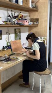 Katy Wright à son bureau